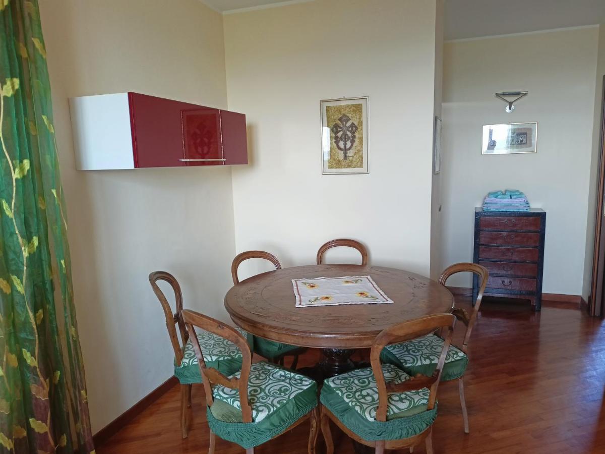 Tramonto Al Lago Apartment Gavirate Exterior photo